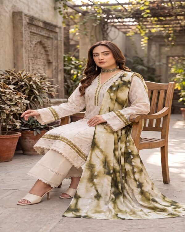 ChicZiba Kumash Luxury Embroidered Lawn 3-Piece Suit – Design 97, Vol 22